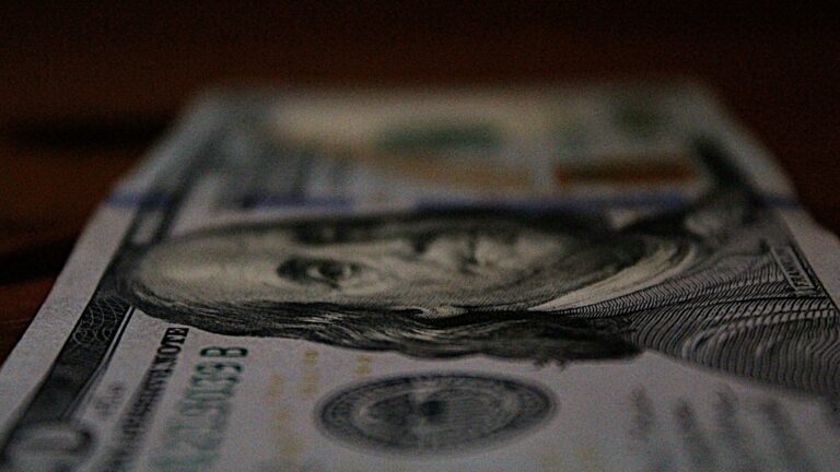 a close up of a one dollar bill